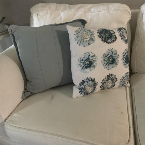 16x16 Gypsy Floral Square Throw Pillow Green - e by design - Picture 3 of 3